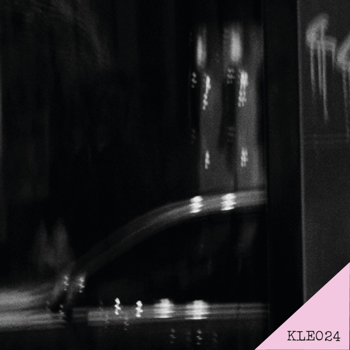 Cover - Dachshund - Distance (Original Mix)