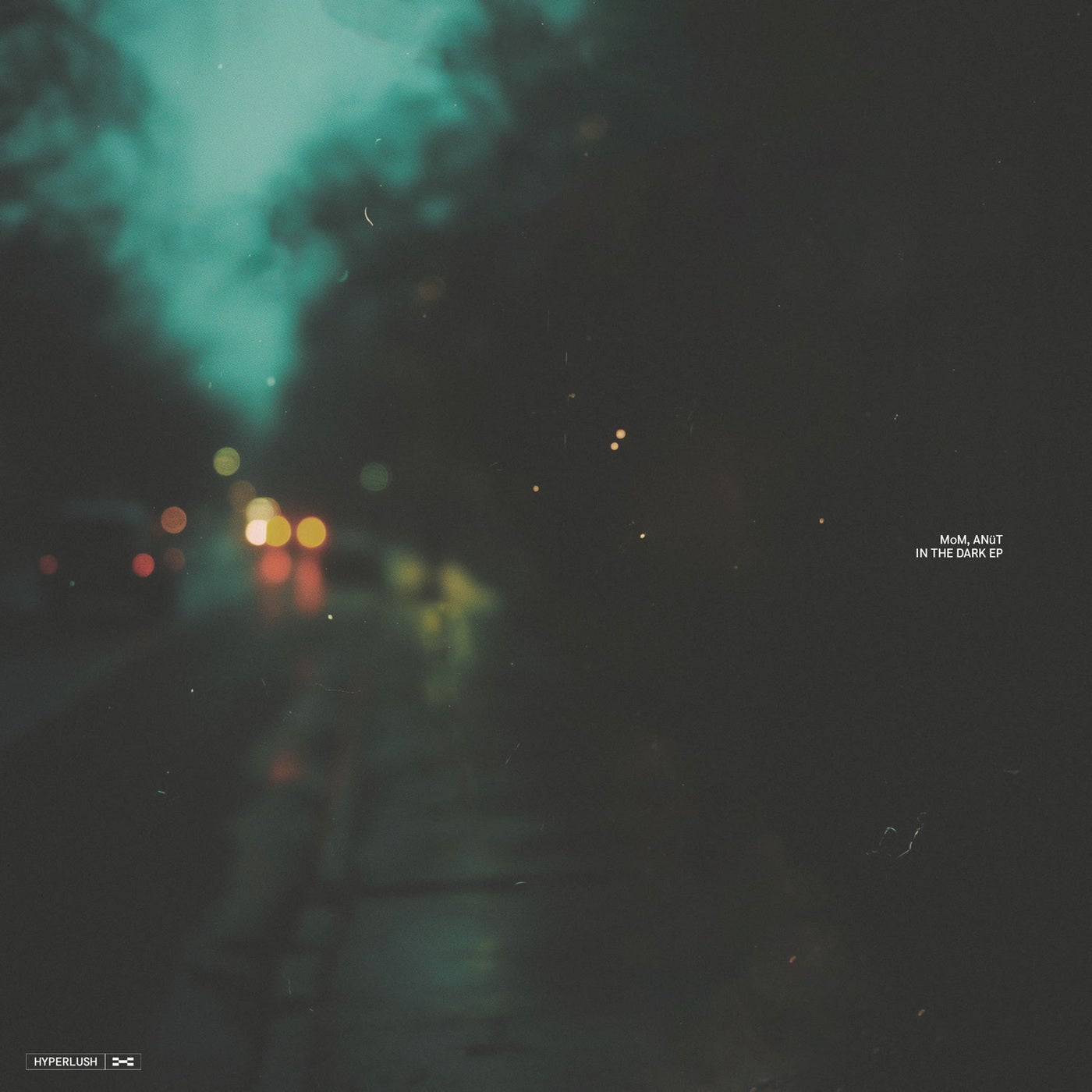 Cover - Mom, ANuT - The Runner (Original Mix)